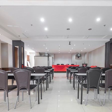Oyo 1081 Allson City Hotel Μακασάρ Εξωτερικό φωτογραφία