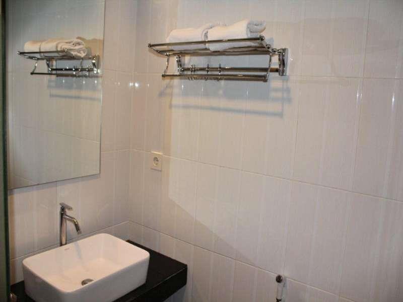 Oyo 1081 Allson City Hotel Μακασάρ Εξωτερικό φωτογραφία
